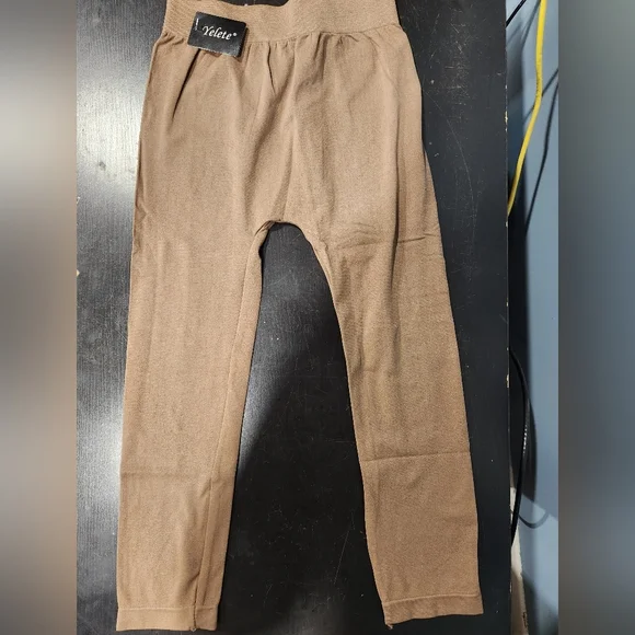 Mid calf leggings - Picture 2 of 3